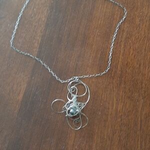 Necklace silver with black pearl